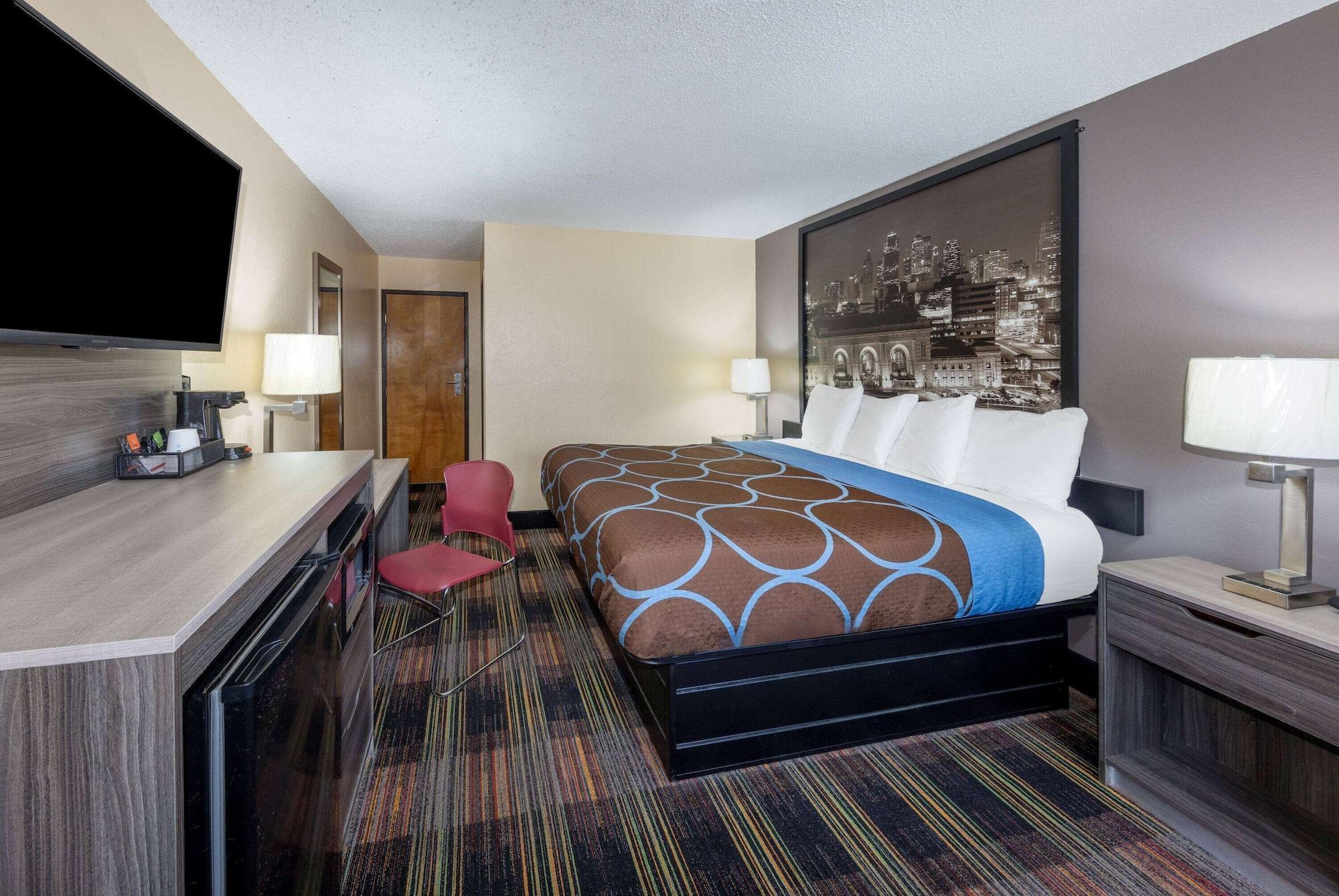 Super 8 By Wyndham Kansas City At Barry Road/Airport Kültér fotó