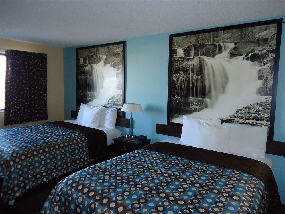 Super 8 By Wyndham Kansas City At Barry Road/Airport Kültér fotó
